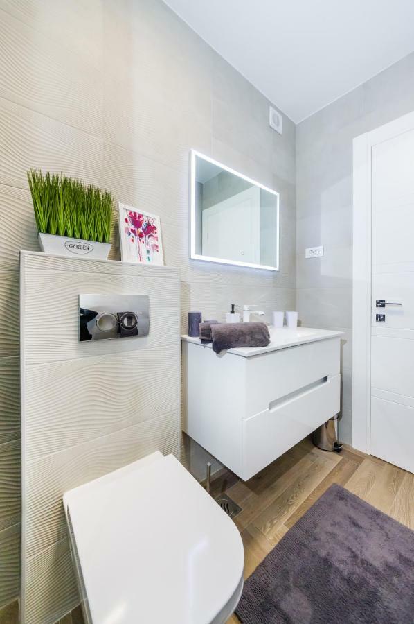 Apartment Luxury Goldy