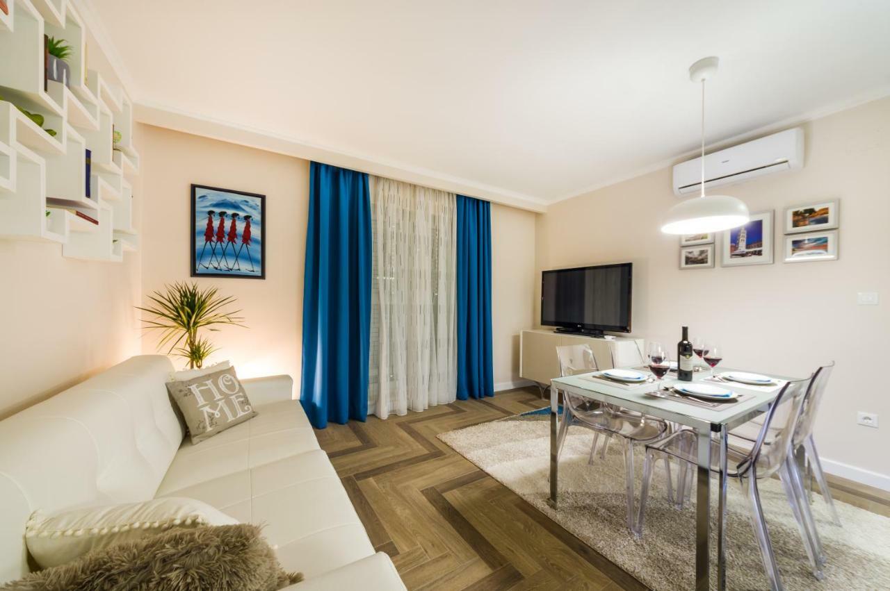Apartment Luxury Goldy